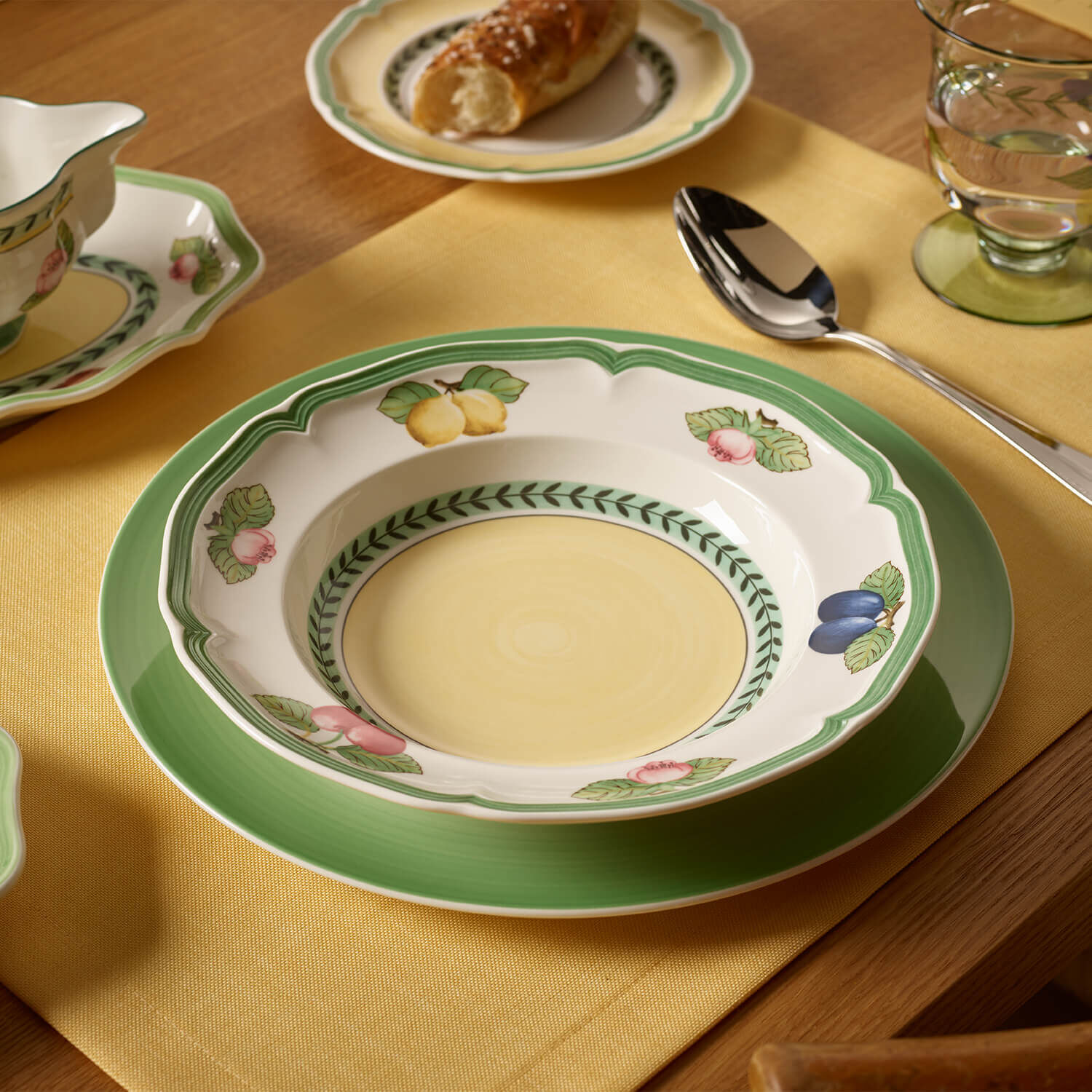 French Garden Soup bowl Multi-colored, 9'', Premium Porcelain