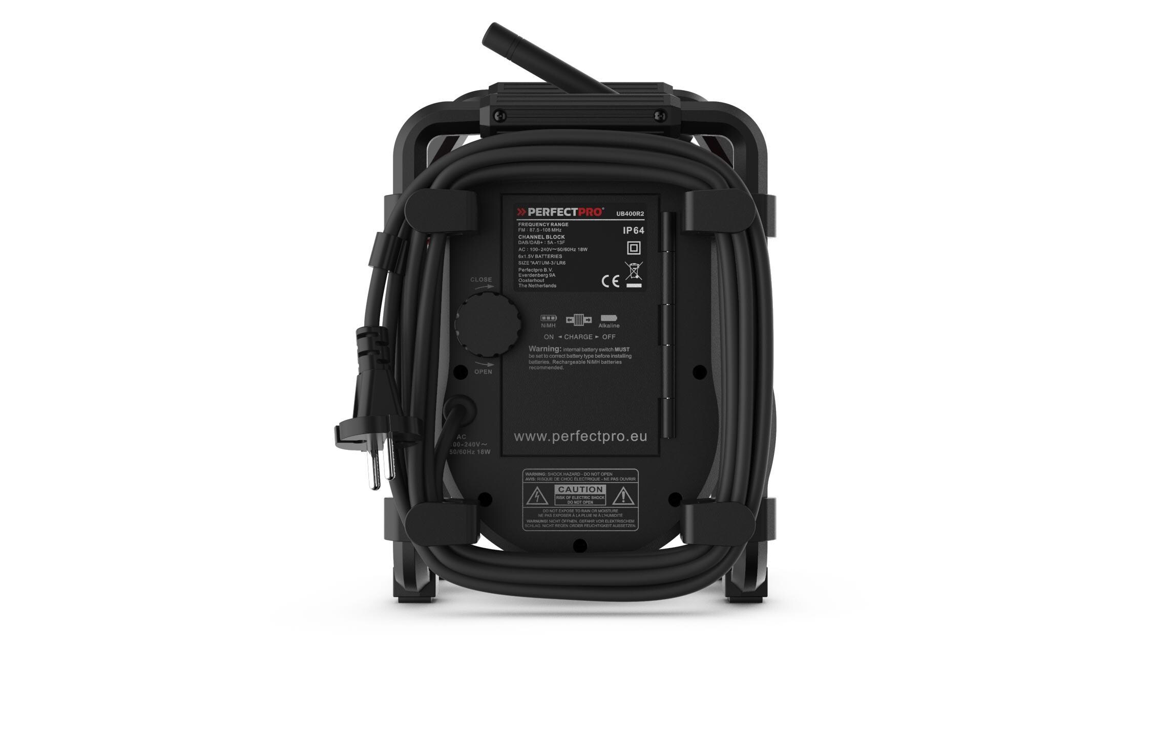 DAB+ Radio UBOX 400R Schwarz<br>Kompaktes Baustellenradio mit eingebautem Akkulader für universellen Akku