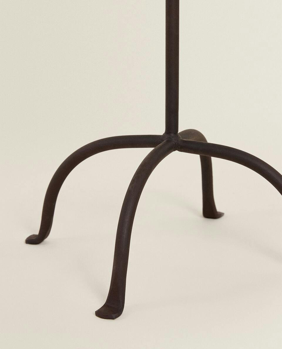 MESA DE METAL COM EFEITO ANTIGO