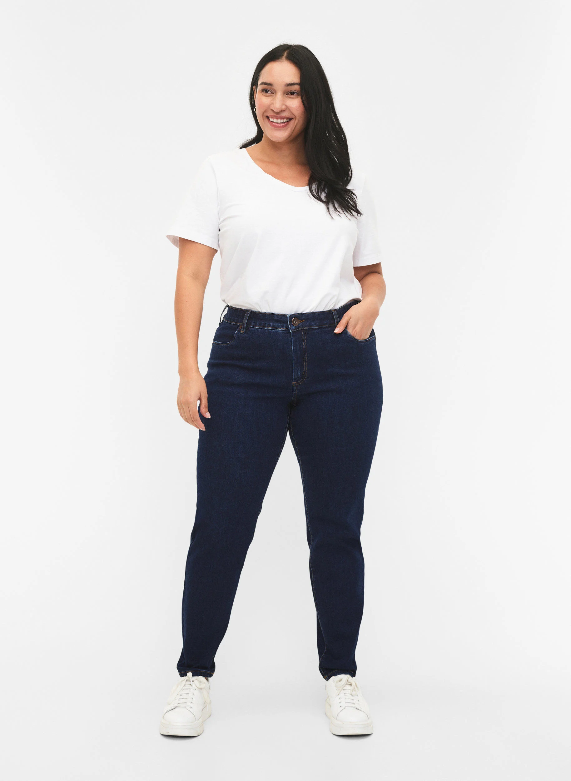Slim fit Emily jeans med regulær talje