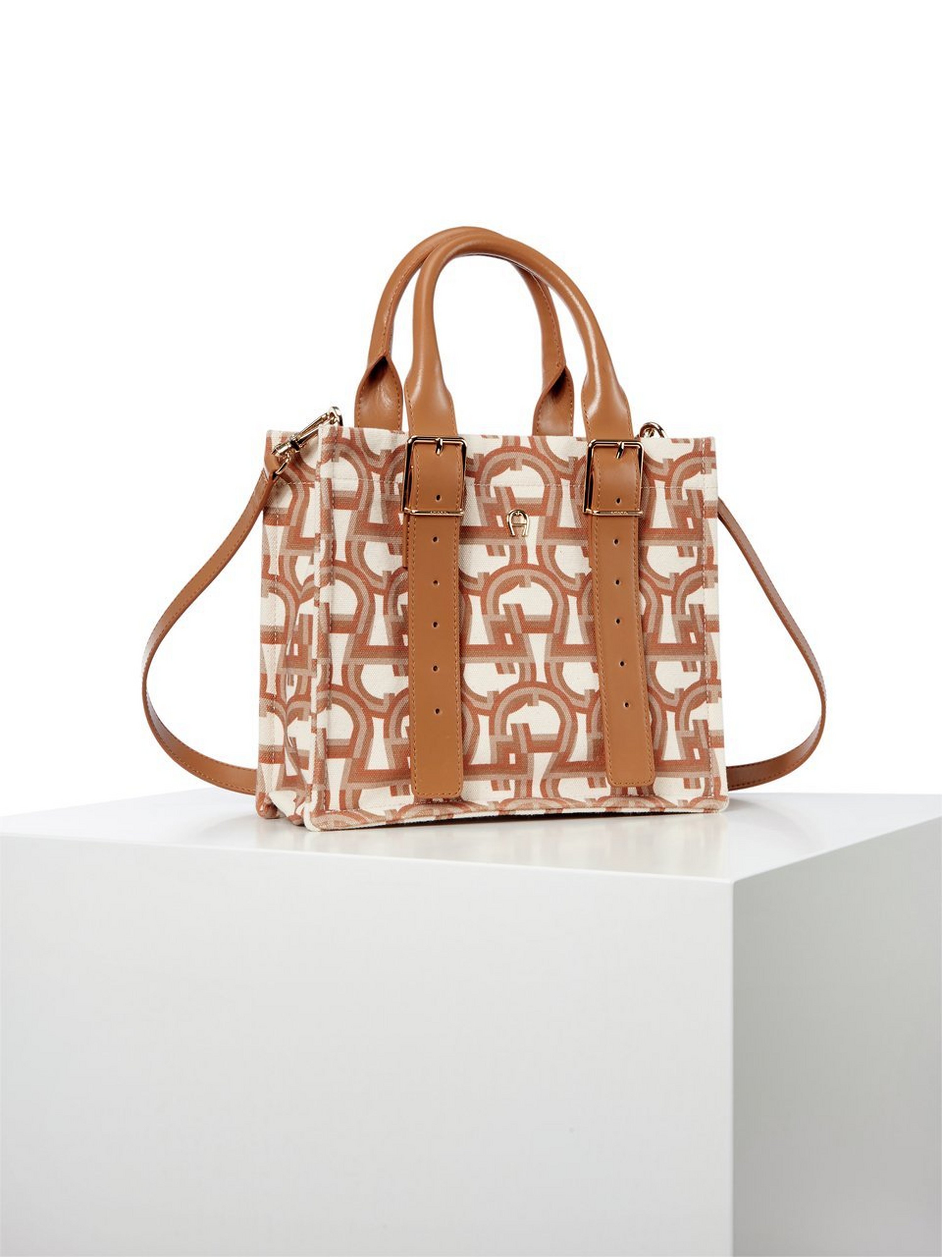 Shopper Jolene M