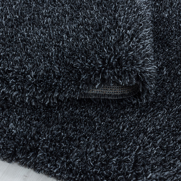 Rond hoogpolig vloerkleed - Fuzzy Antraciet | Stijlvol