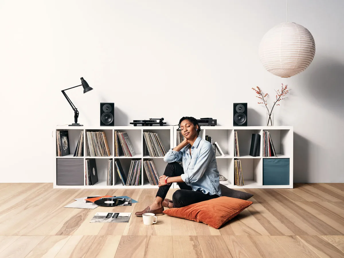 Dynaudio Emit 10 Noyer (la paire) Enceintes bibliothèque