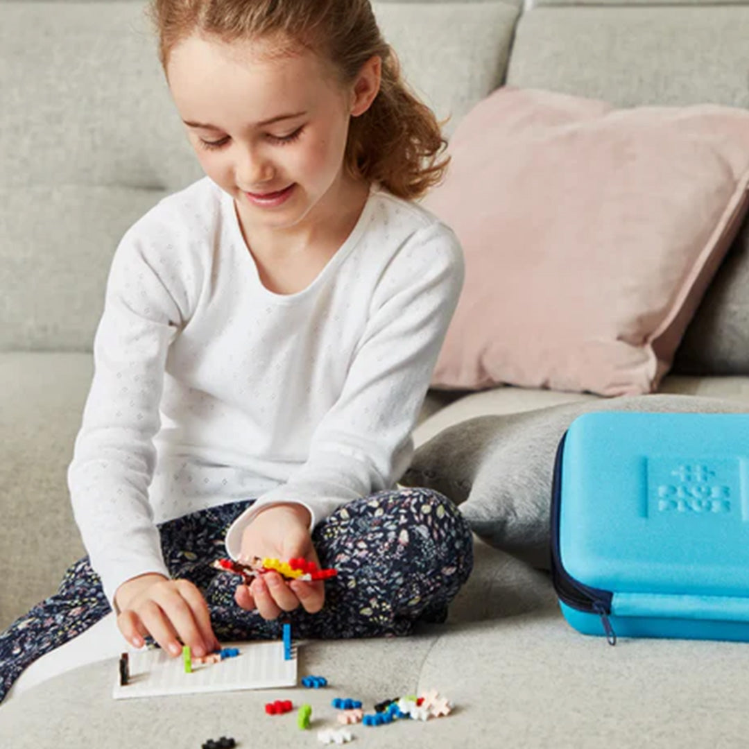 plus-plus bouwstenen in reiskoffer - blauw - 100st