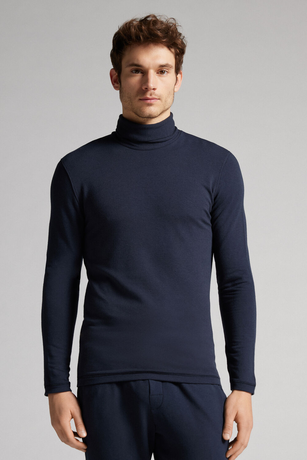 Blusa de manga comprida e gola alta em modal e cashmere