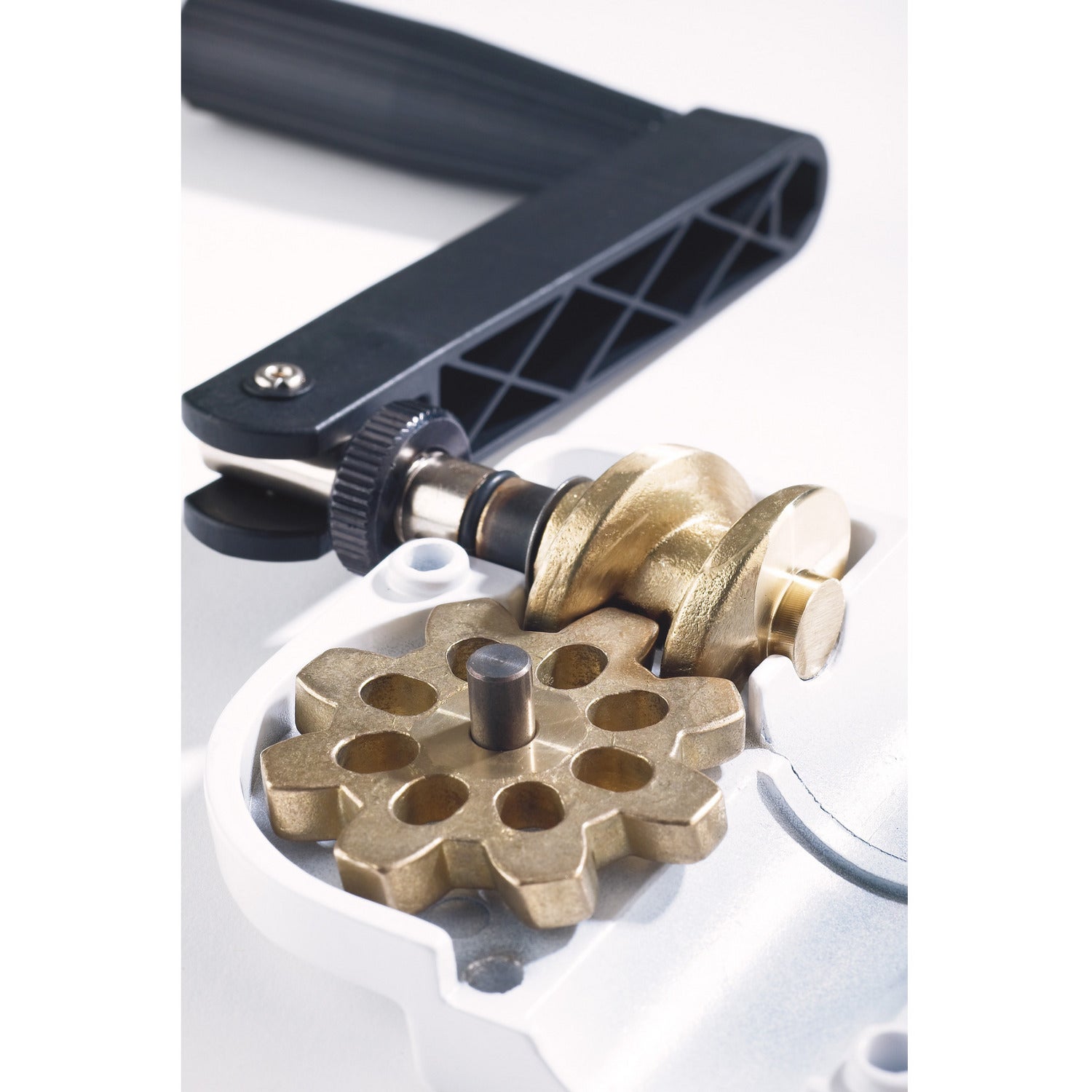 Konig & Meyer 21302 luidsprekerstandaard zwart
