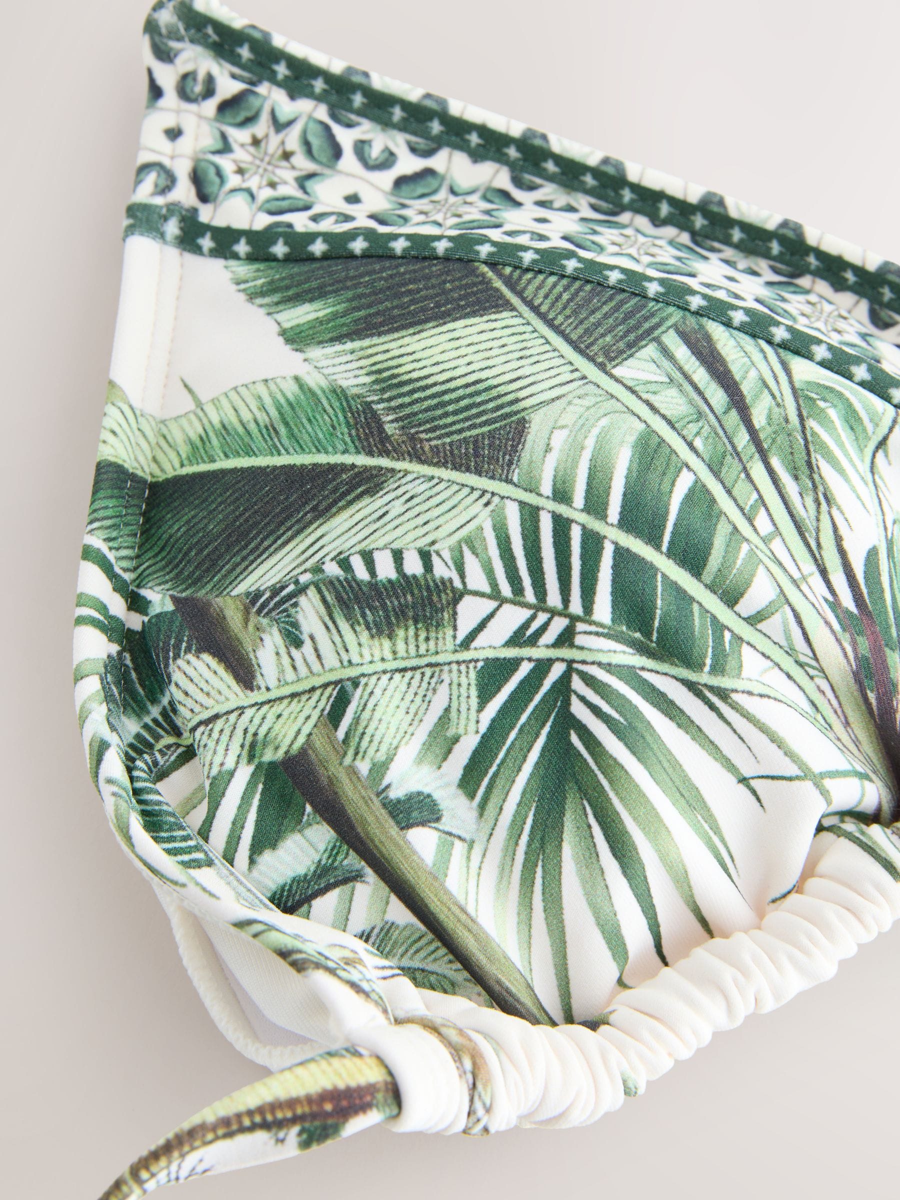 Crèmekleurig met palmboomprint - Driehoekige bikinitop