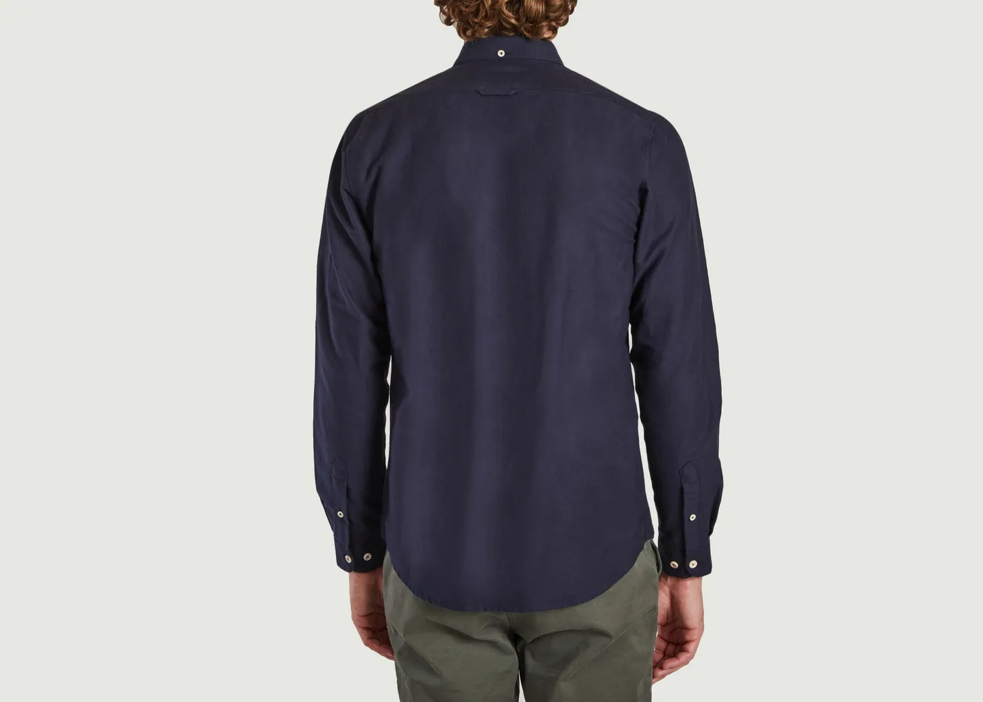 Chemise Boutonée avec Poche Cuisse de Grenouille