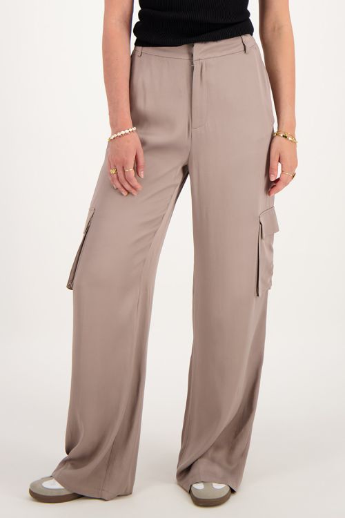 Taupe cargo wide leg met satijnen look