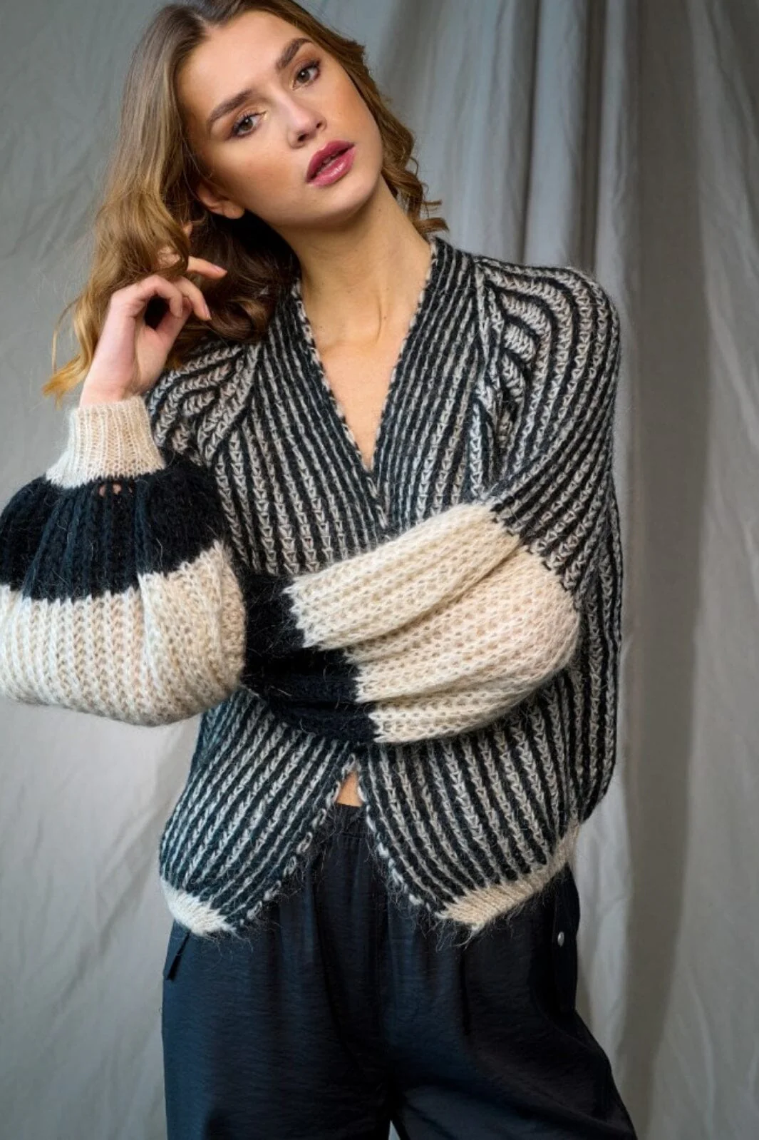 Noella Liana Knit Cardigan cream black