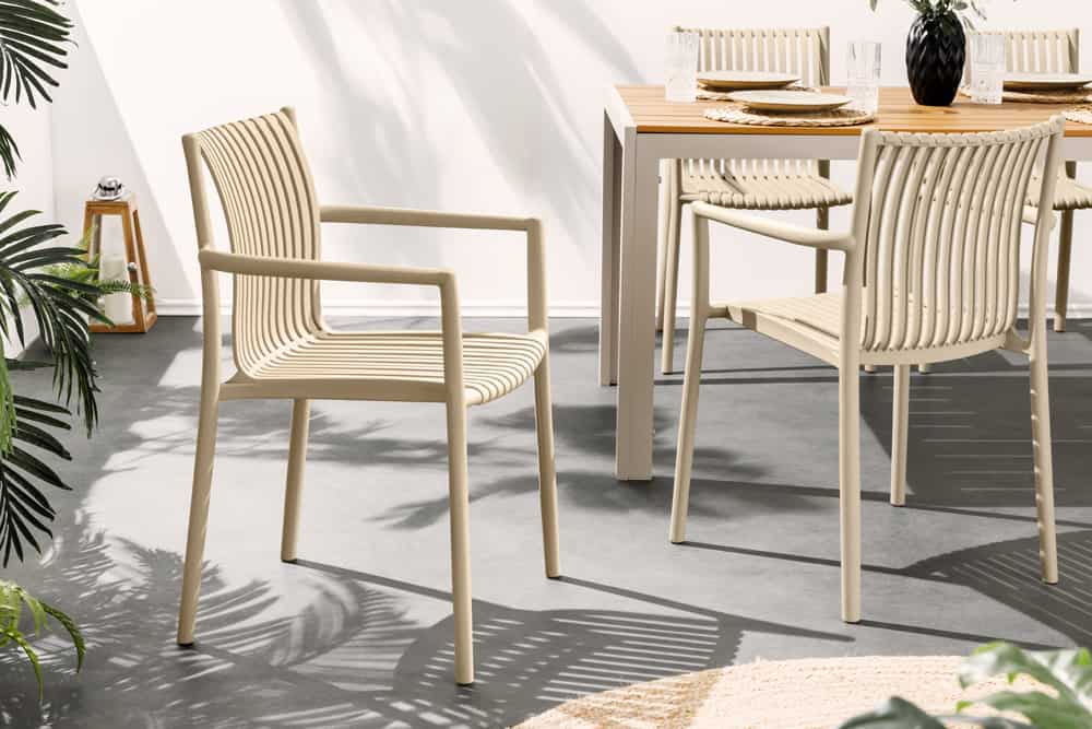 In- und Outdoor Stuhl STUDIO ITALIA greige stapelbar wetterfest Gartenstuhl