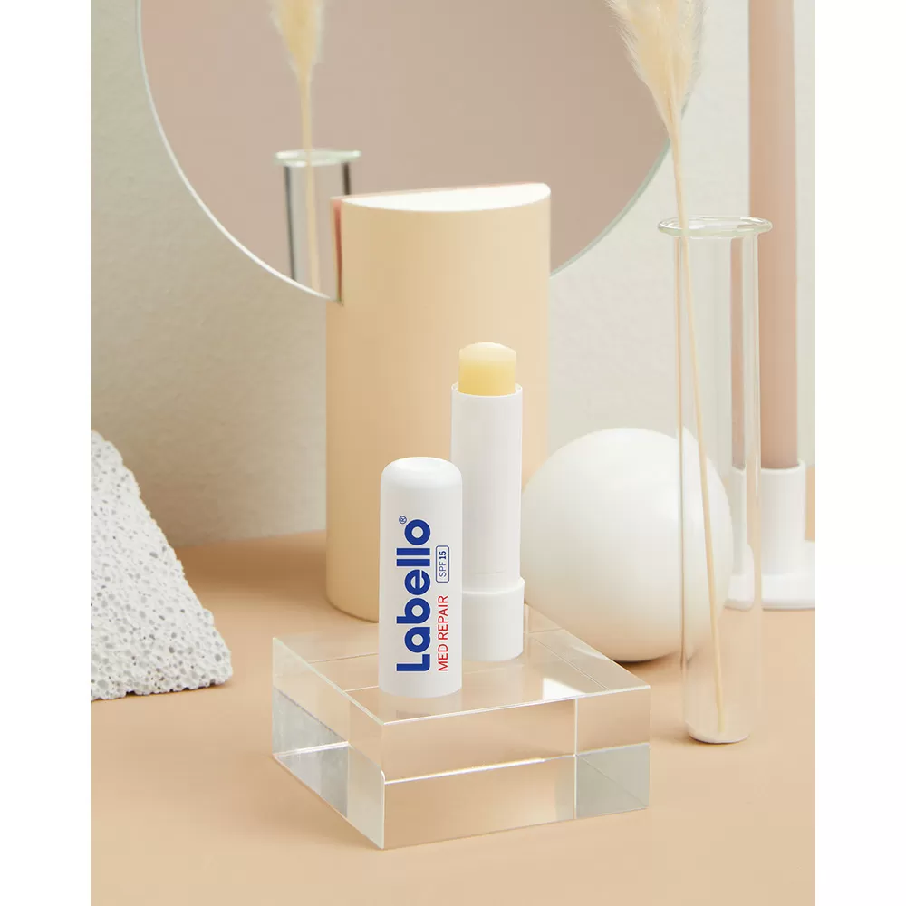 Labello Med Repair Lip Balm SPF15 - 5,5 ml.