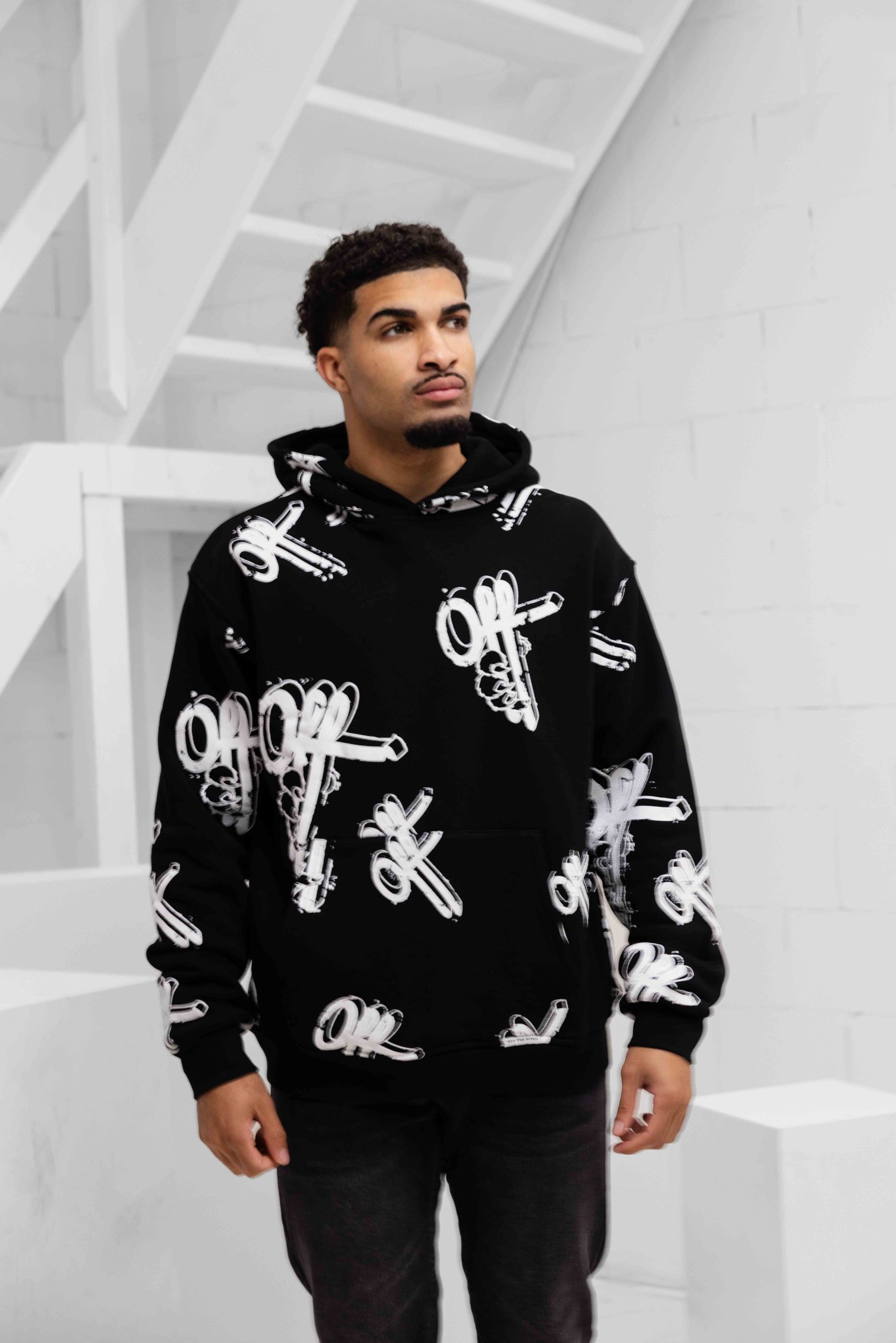 Off The Pitch Off Mark Hoodie Heren Zwart/Wit