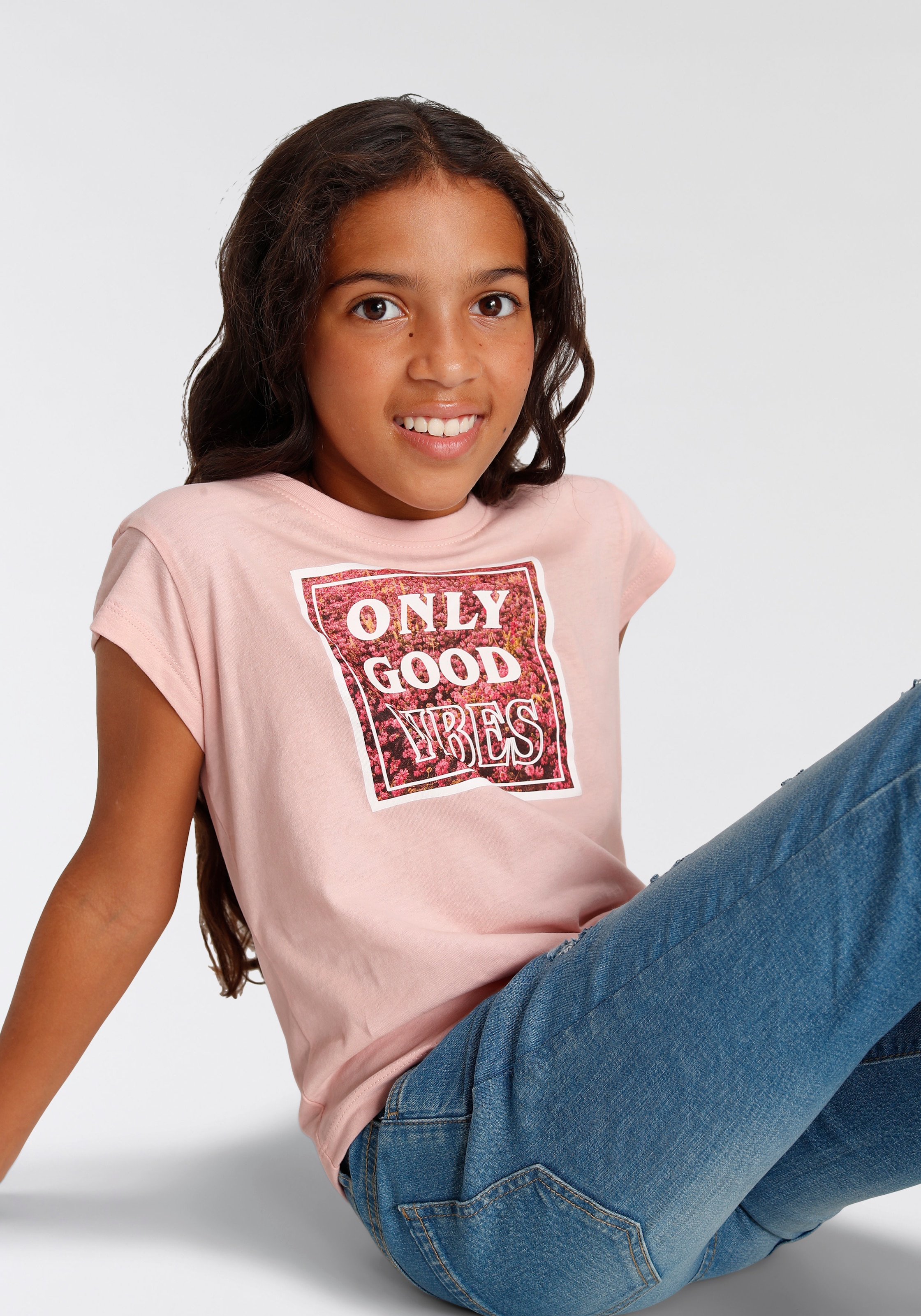 KIDSWORLD T-Shirt »ONLY GOOD VIBES - Druck«, Kurzarm,  gerade Passform,  mit peppigen Statements und Sprüchen
