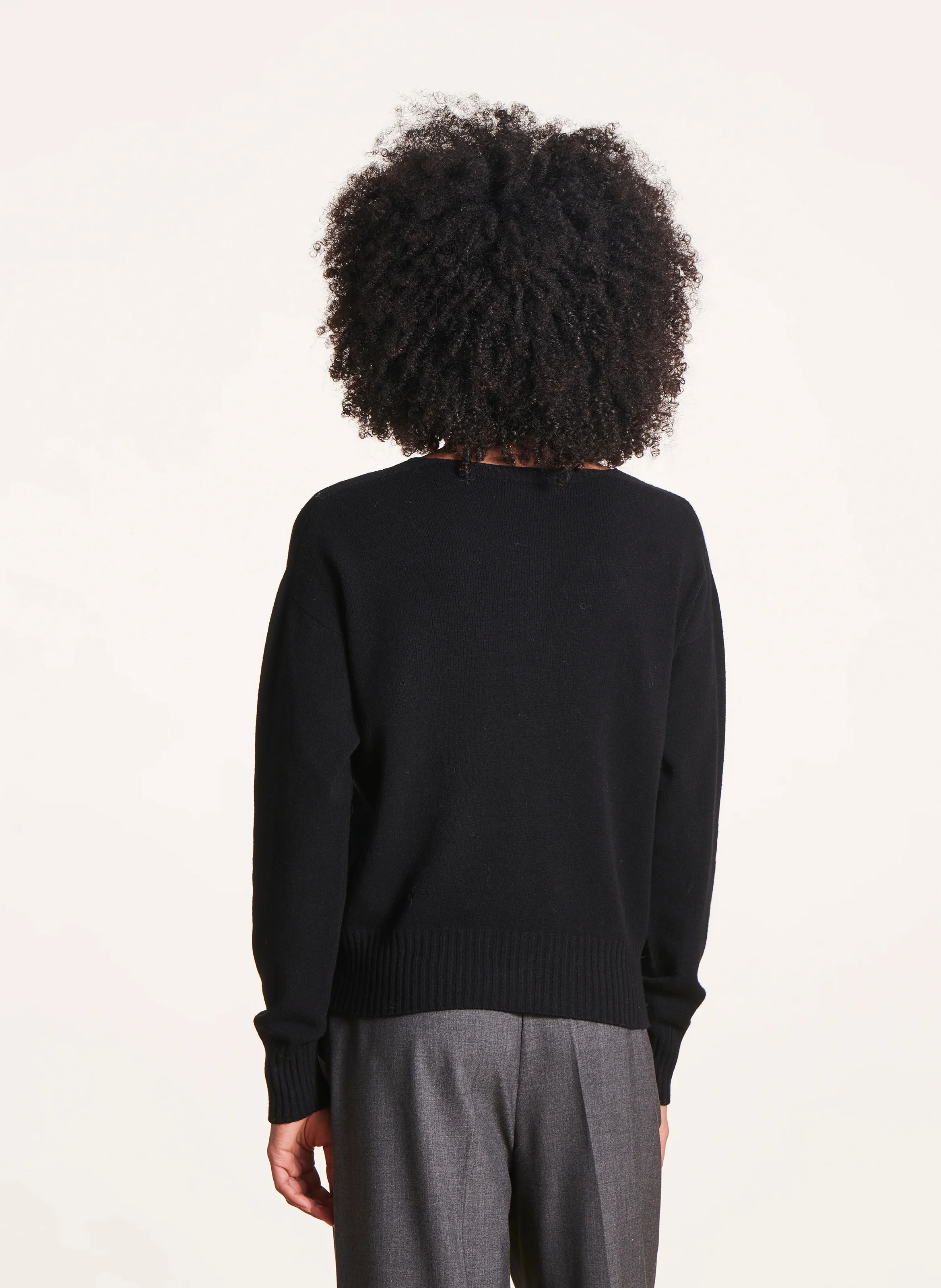 Pull ample col V en maille mélangée | Noir