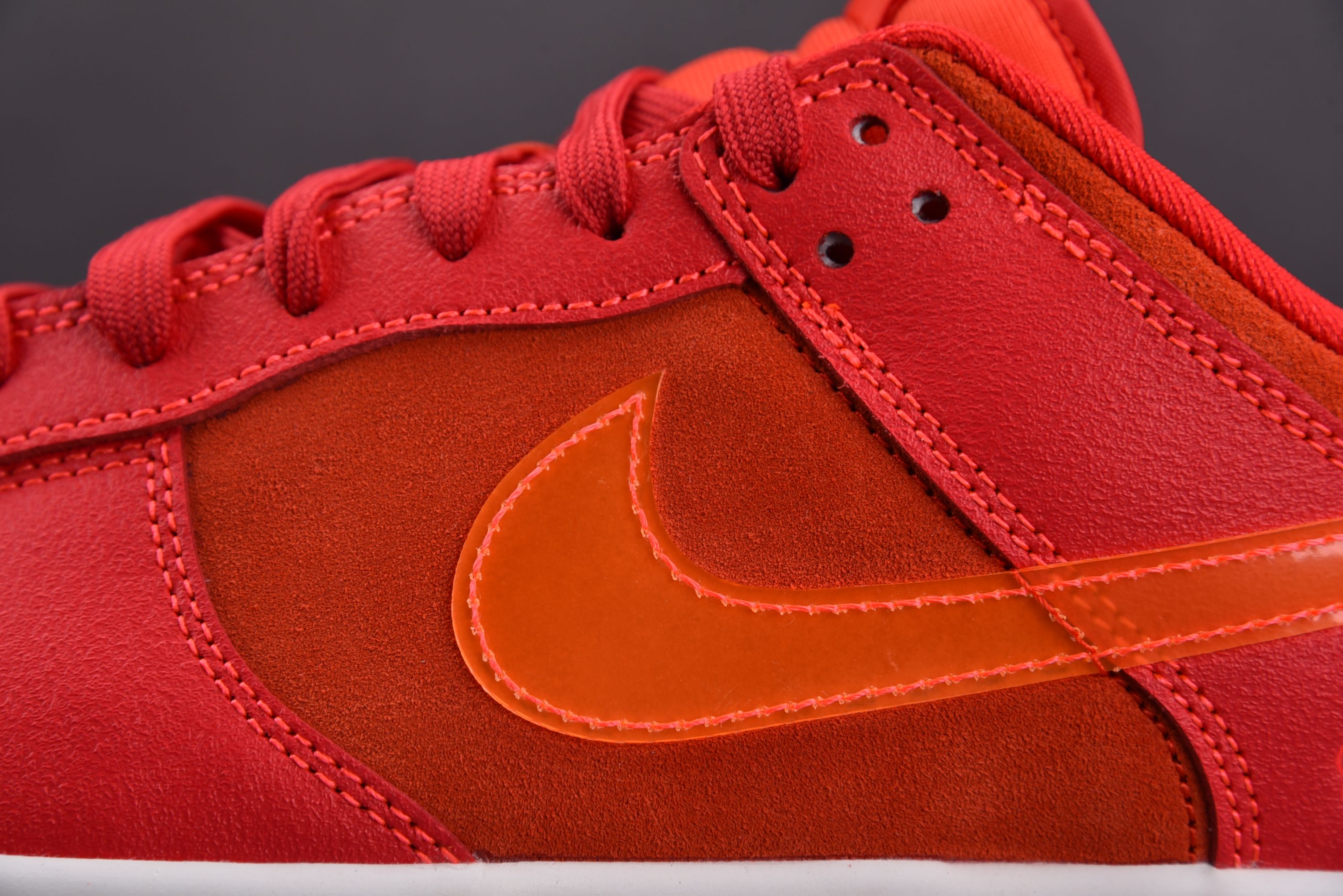 Nike Dunk Low ATL