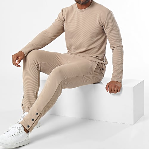Ensemble Tee Shirt Manches Longues Et Pantalon Jogging Beige