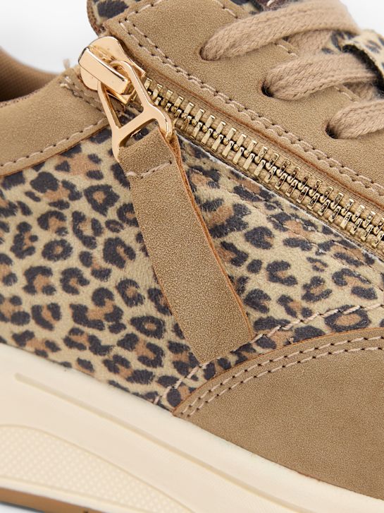 Easy Street Sneaker