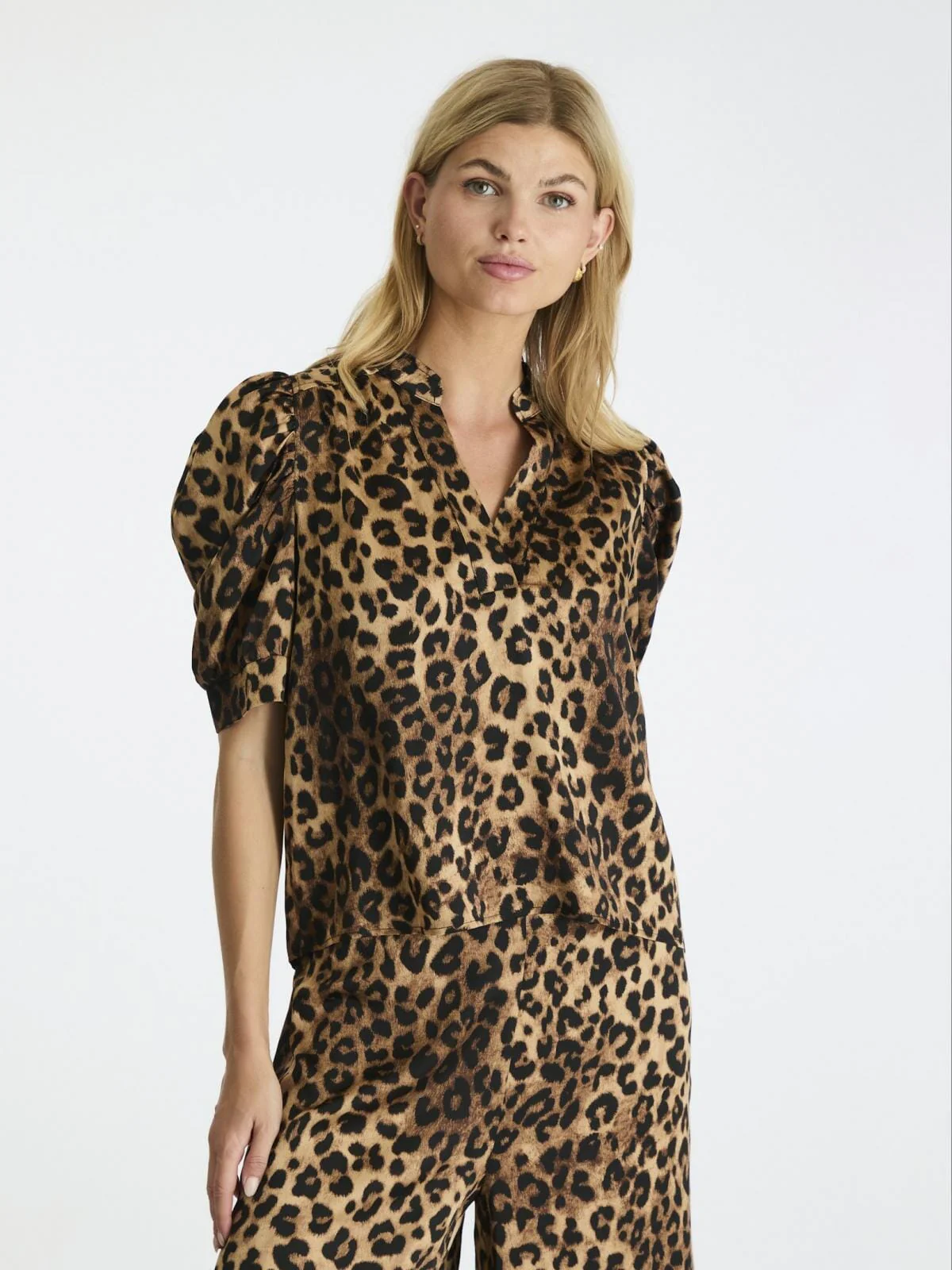 Neo Noir Roella Leo Blouse