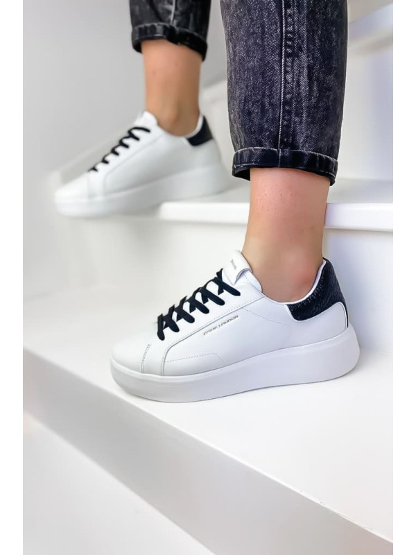 Sneakers LOW TOP LEVEL UP White - Crime London