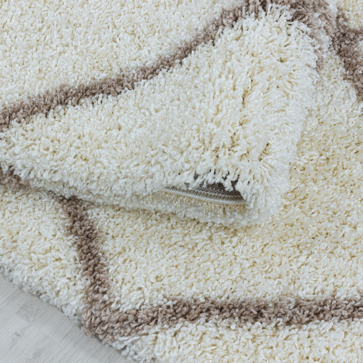Moderner Hochflor Teppich, Skandinavischer Stil mit Rautenmuster, Shaggy Teppich