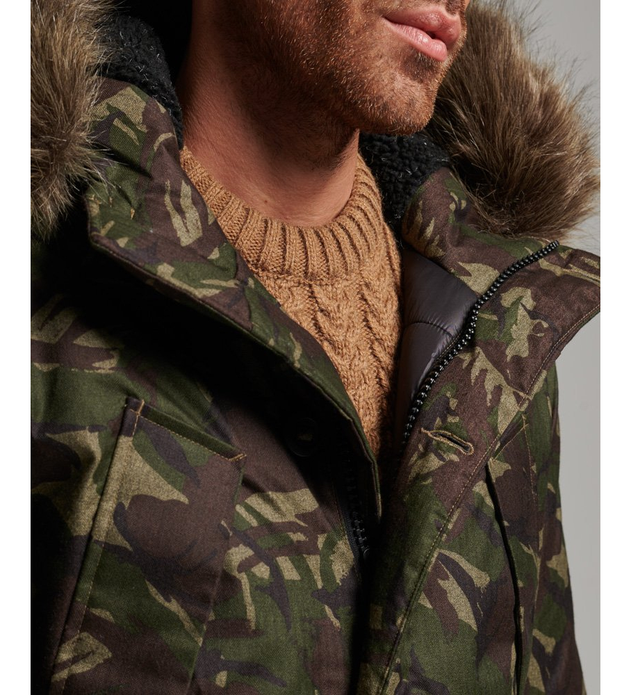 Parka camuflada Superdry Everest