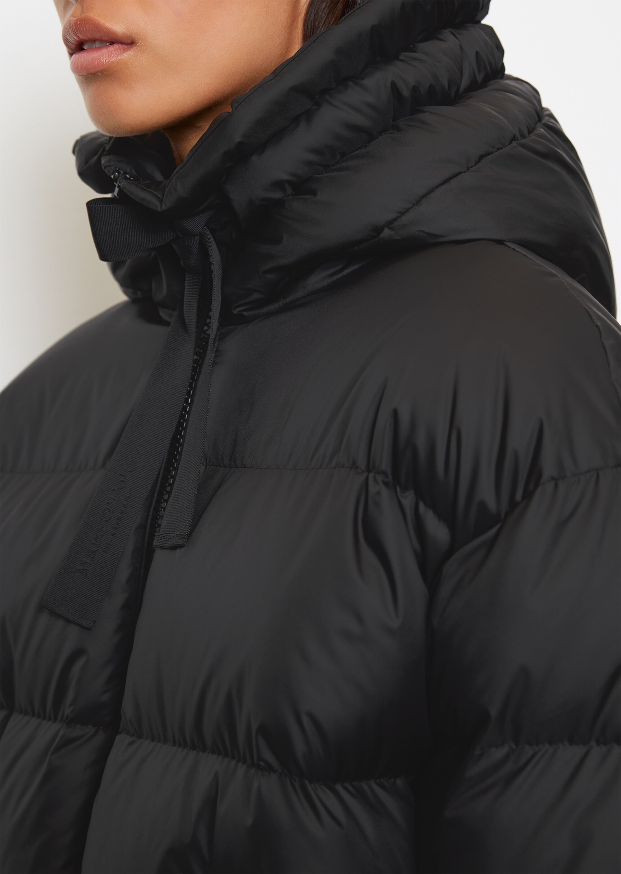 Puffer-Daunenjacke relaxed mit seitlichen Knopfleisten