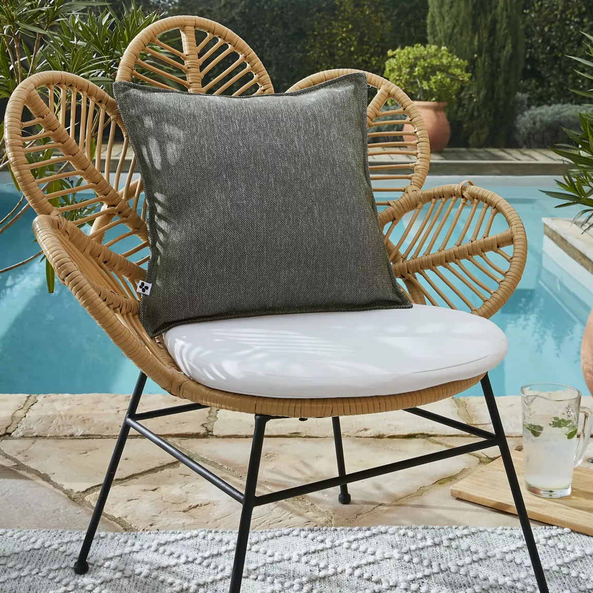 Housse de coussin extérieur carrée (45 x 45 cm) Naia Vert nénuphar
