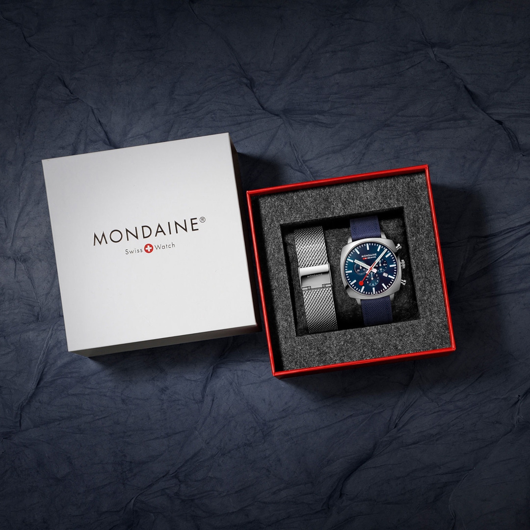Mondaine Grand Cushion Chronograph Set 41mm