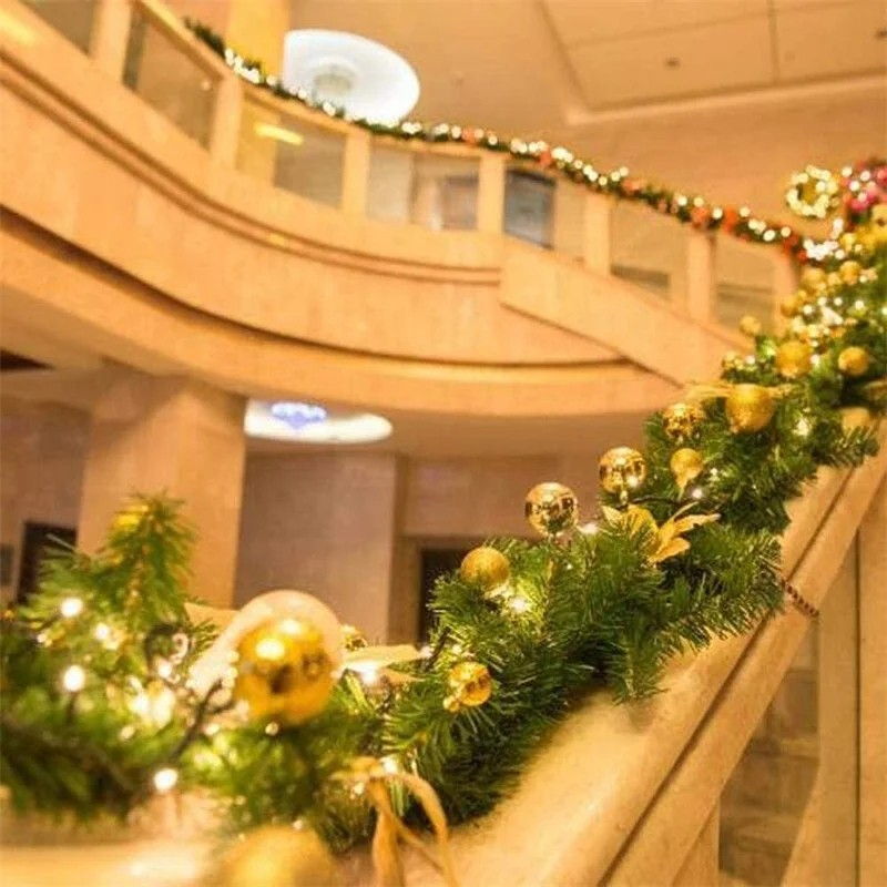 (270cm) 50 LED's Weihnachts Deko Lichterkette Tannen Girlande Christmas Beleuchtung mit 8 Modi (Batteriebetrieben) - Grün / Silber