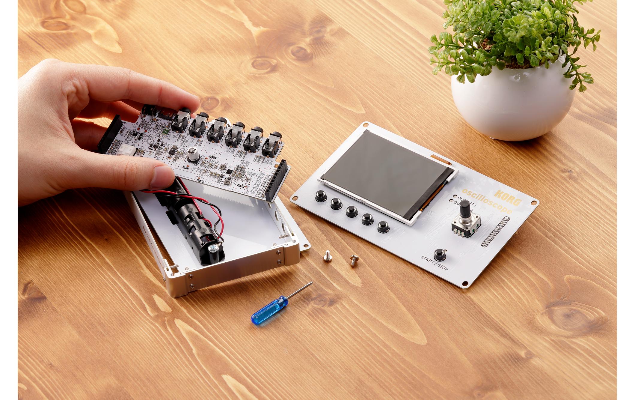 Synthesizer NTS-2<br>4-kanaliges Oszilloskop Kit