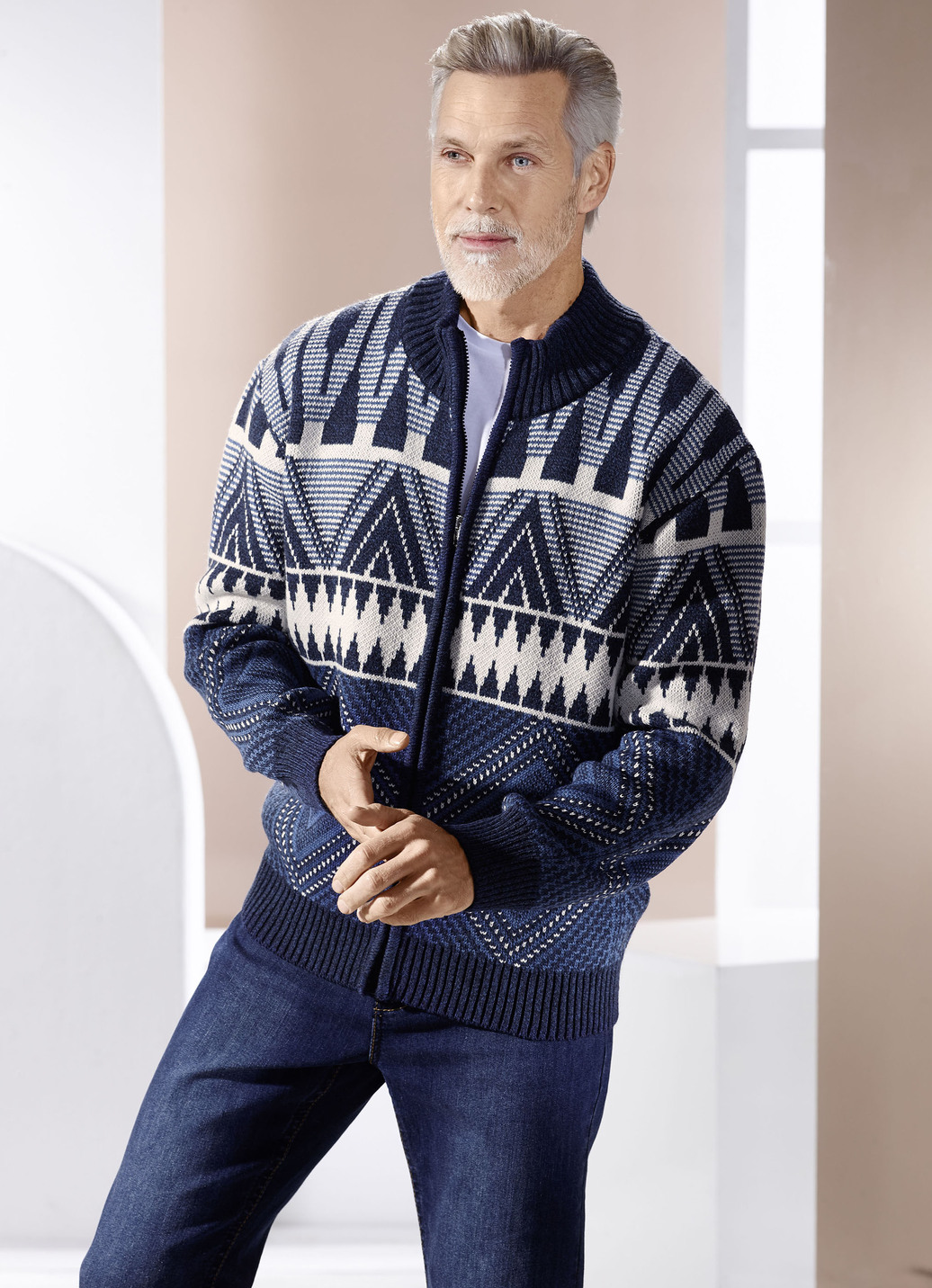 Jacke mit Jacquarddessin