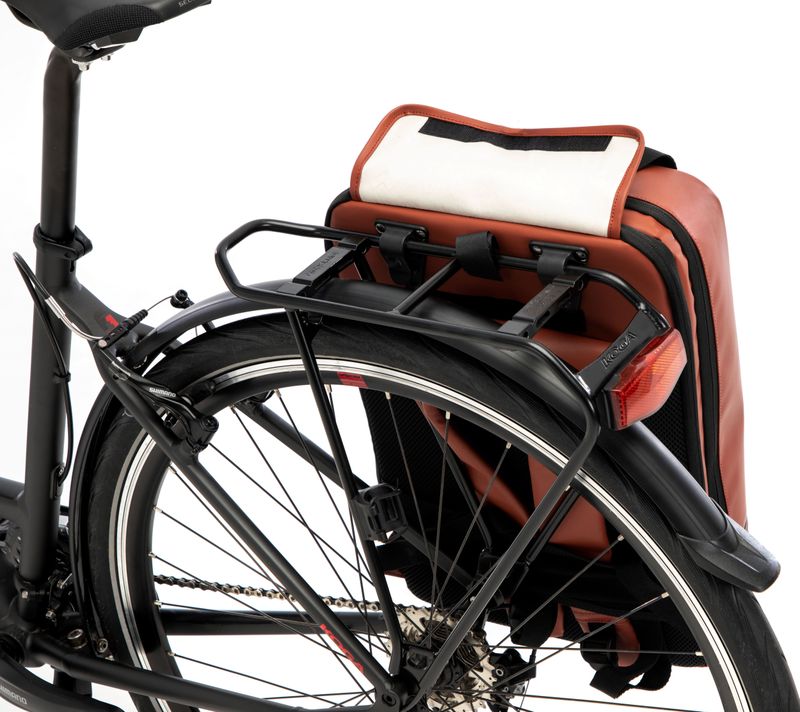 New Looxs - Odense - Fietsrugzak - Rust - Waterafstotend Polyester - 17 Inch Laptopvak