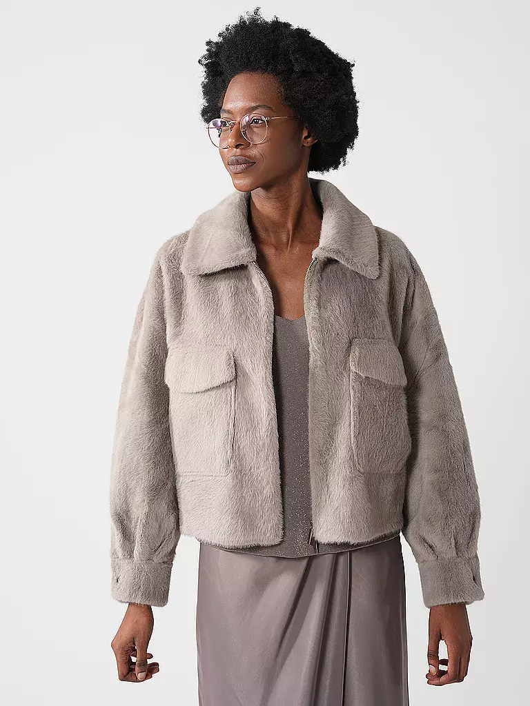 PRIDE TO BE Jacke in Felloptik VANA beige