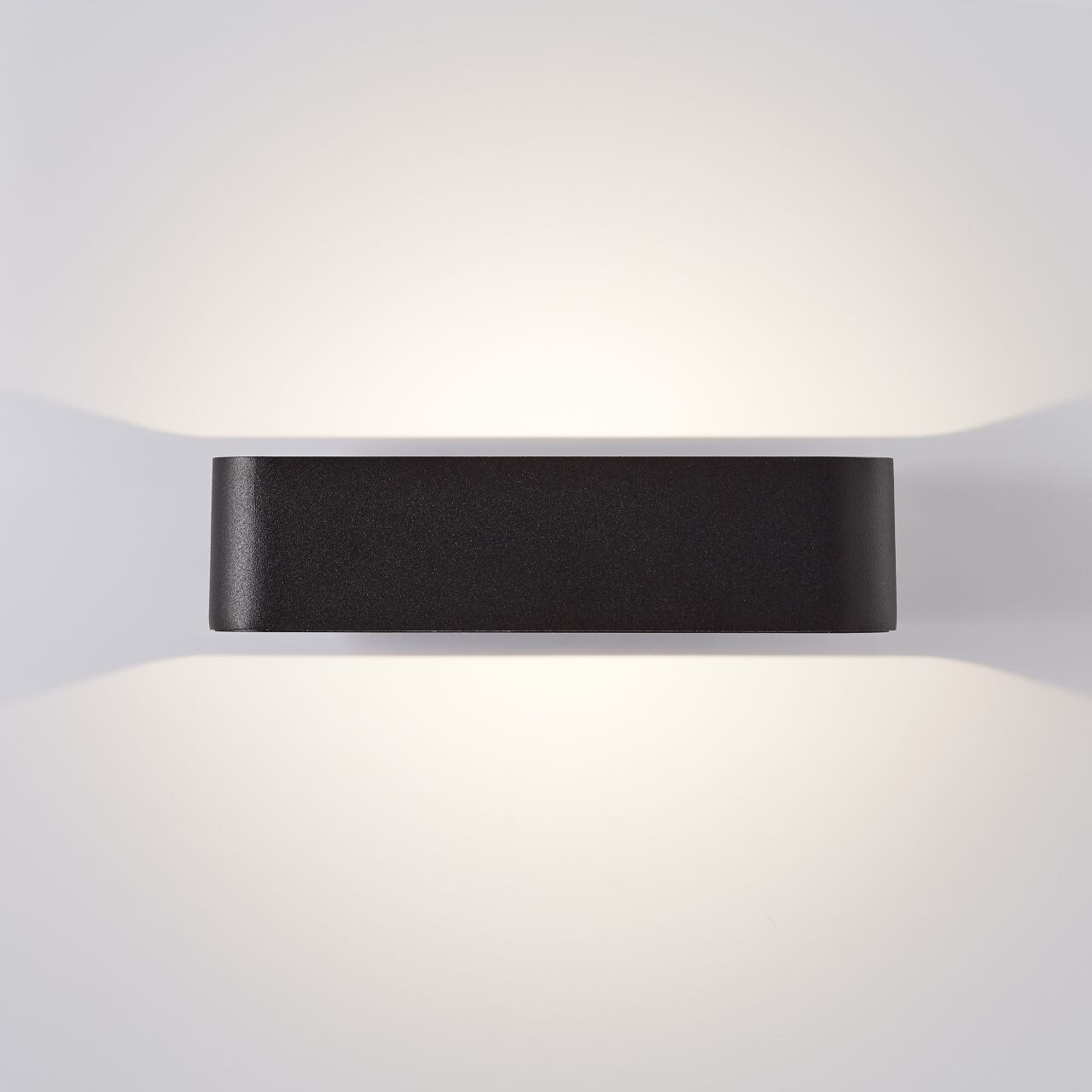 BRILLIANT Golda LED Außenwandleuchte 22x13cm schwarz | 1x LED integriert, 7W LED integriert, (Lichtstrom: 510lm, Lichtfarbe: 3000K)