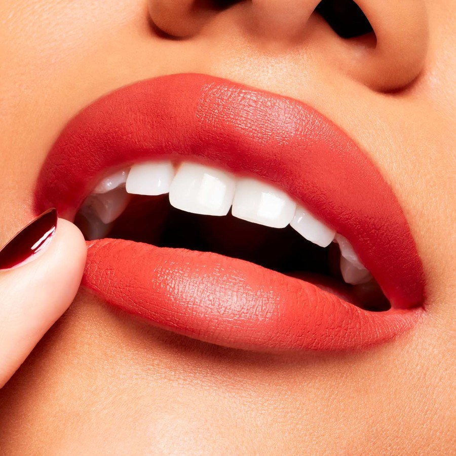 MAC Powder Kiss Velvet Blur Slim Stick Devoted To Chili 2g