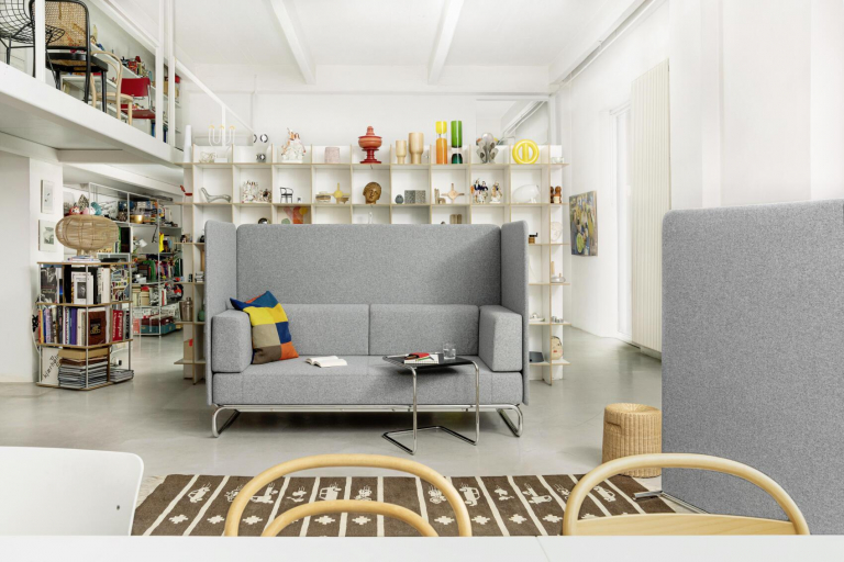 Thonet B97 B bijzettafel beuken zwart gebeitst