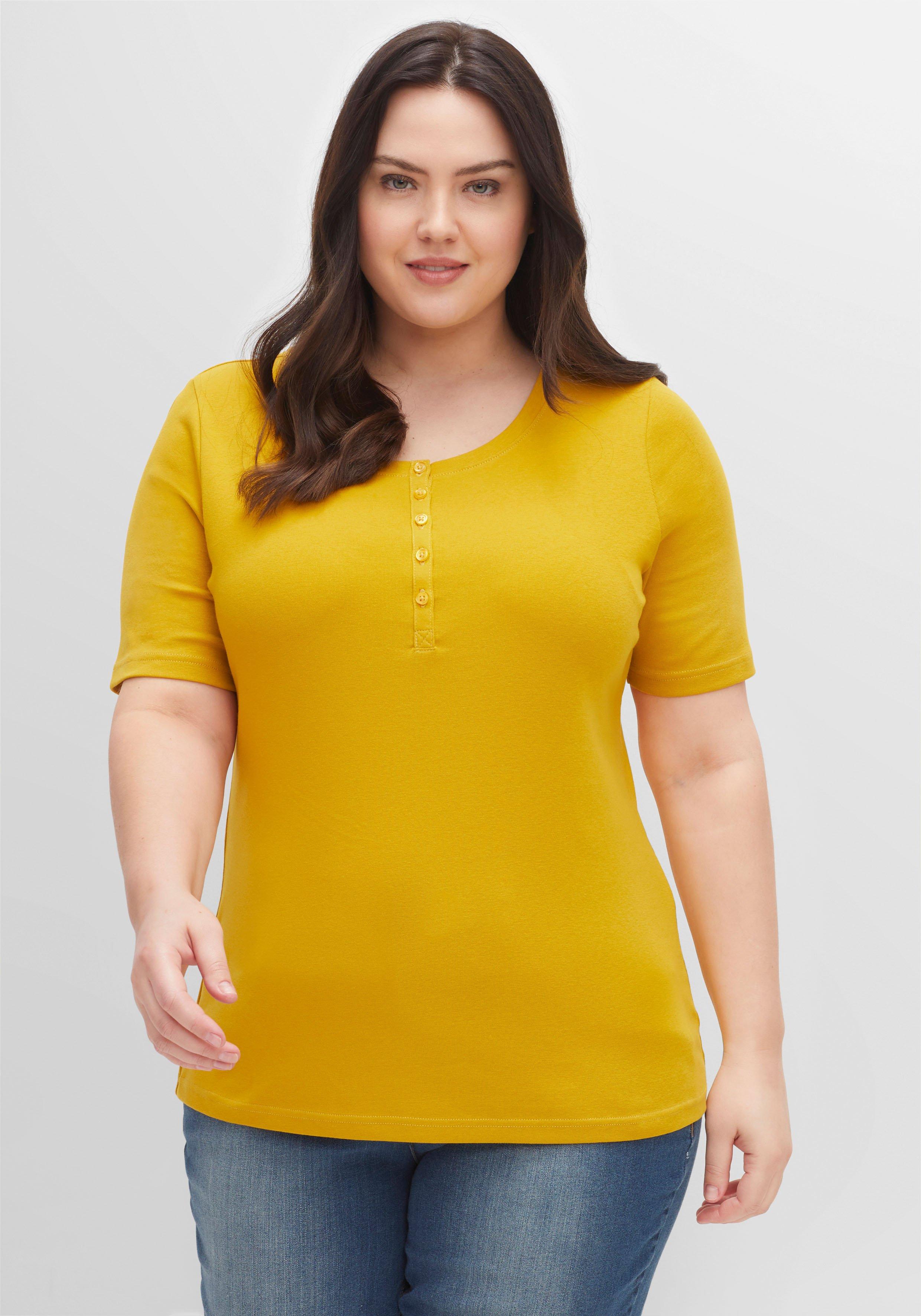 Shirt in Rippstruktur, mit Knopfleiste