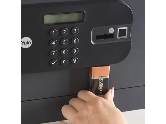 Yale YSFB/250/EB1, Bærbar pengeskab, Sort, Kode, Fingeraftrykslæser, Nøgle, 20,5 L, Gulv/væg, 250 mm