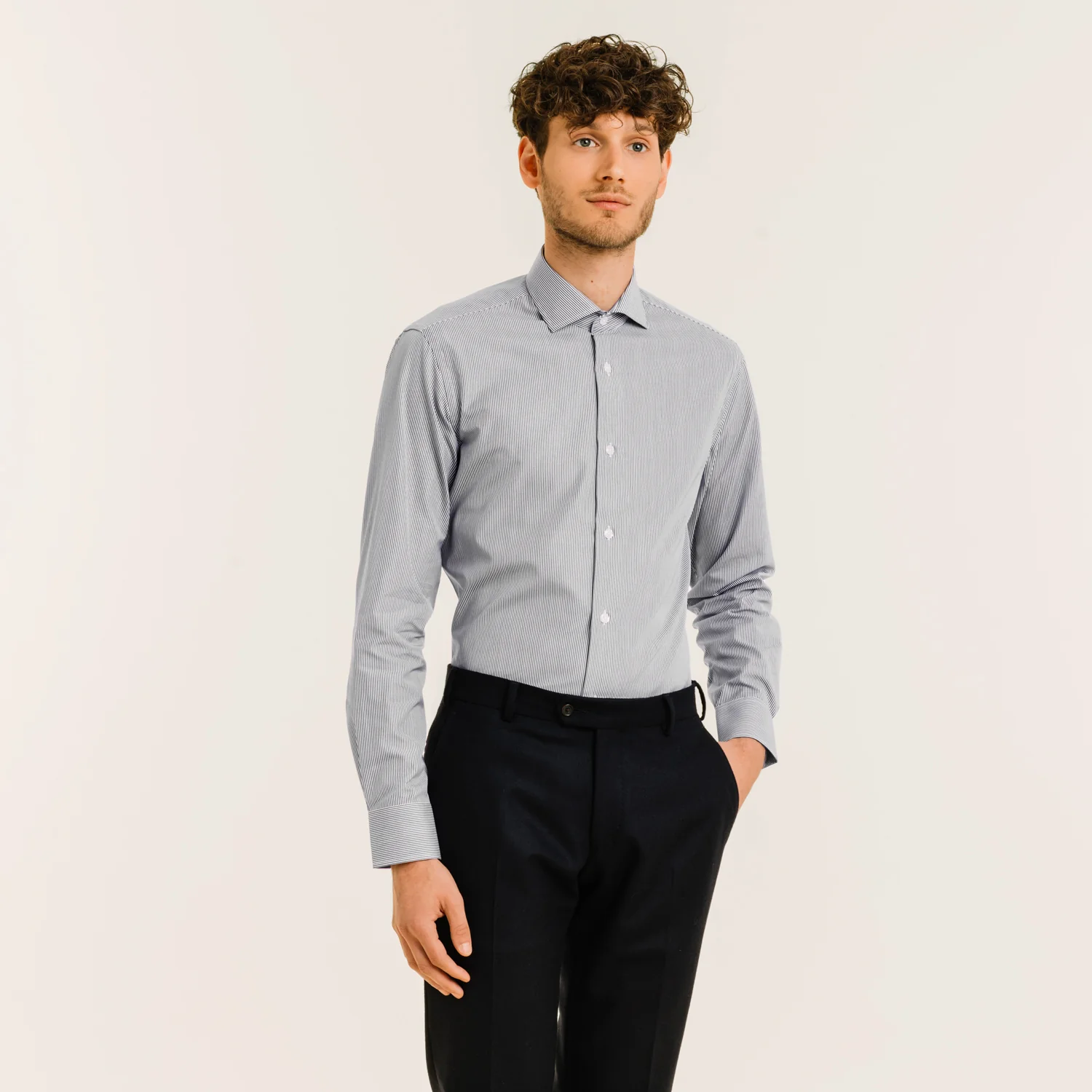 Double-twisted poplin shirt with small dark blue stripes