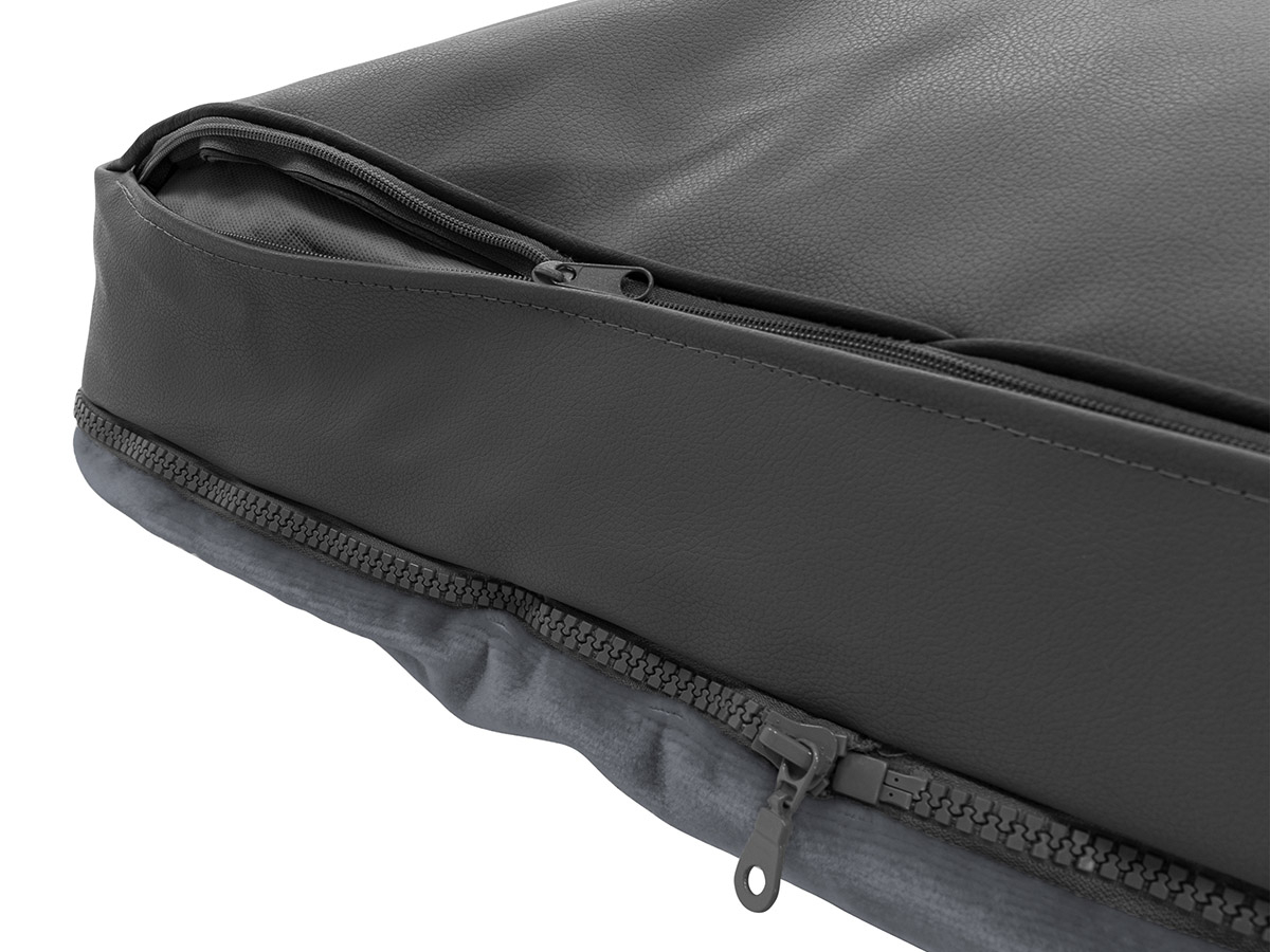Madison 100 x 70 Skai leather outdoor hondenkussen