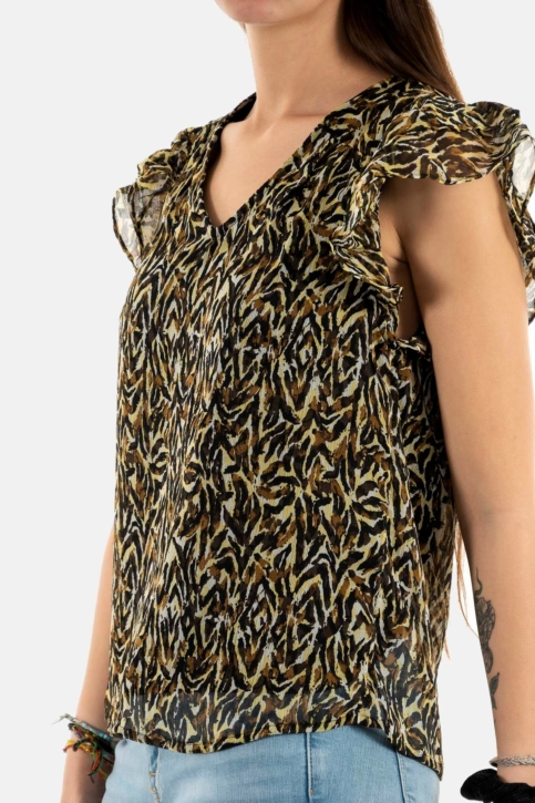 tee shirt only eliza toasted coconut