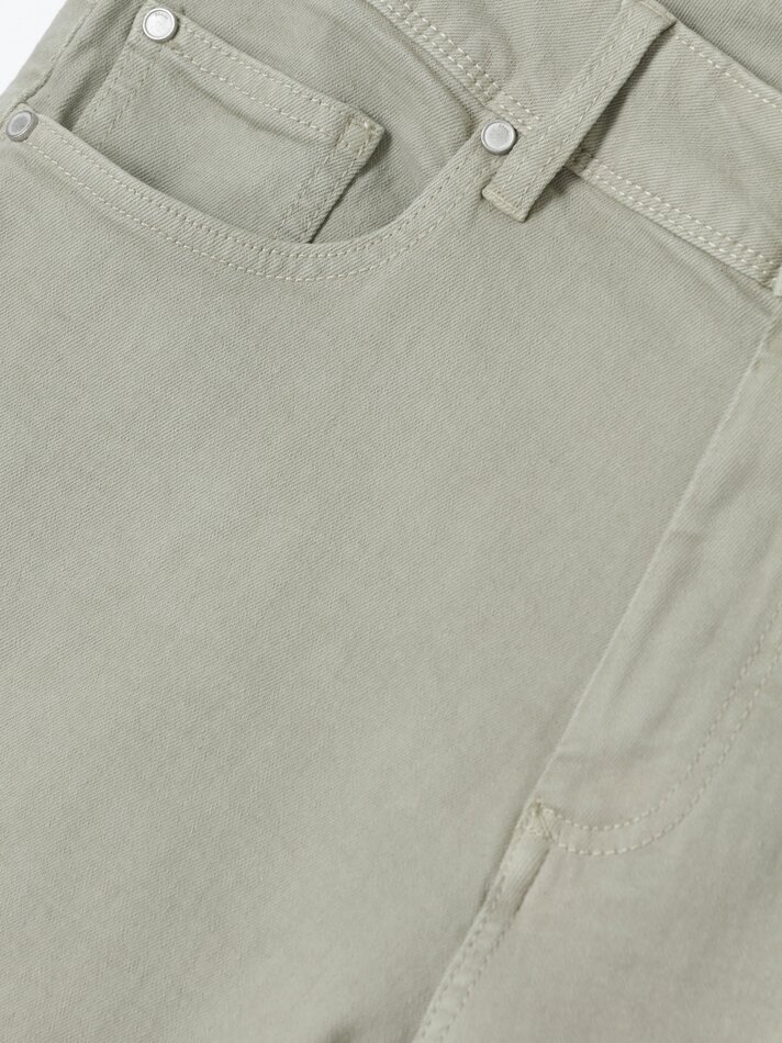 Shorts jeans slim confortáveis - Verde claro