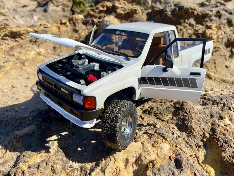 RC4WD Scale Crawler Trail Finder 2 LWB Toyota XtraCab RTR 1 Scale Pick-Up mit lizenzierter 1987 Toyota XtraCab hardbody Karosserie