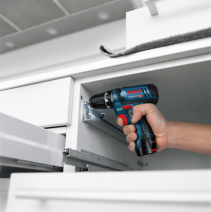Perceuse visseuse sans fil Bosch professional GSR 12V - 2x2Ah + Accessoires