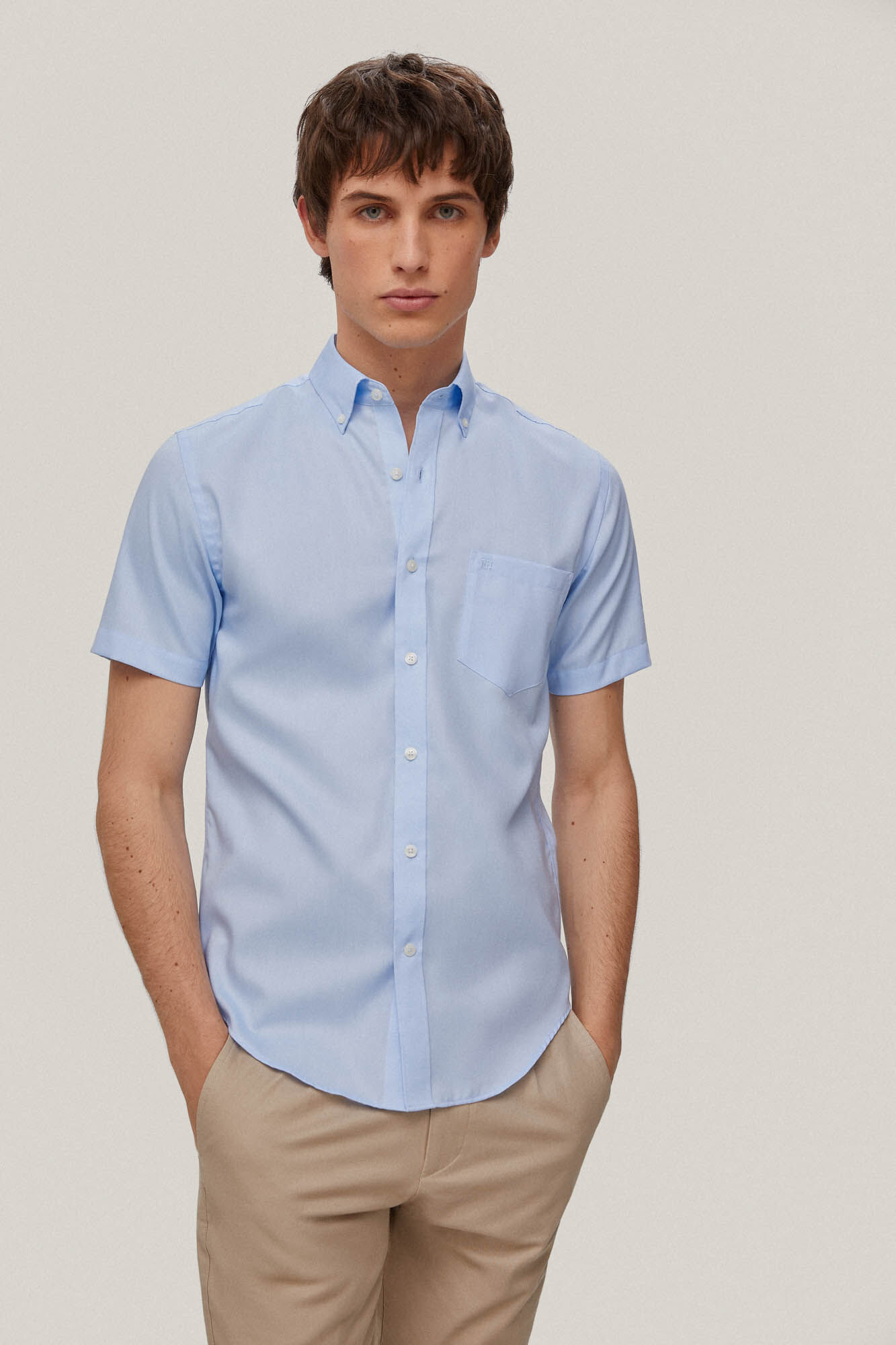 Camisa lisa de manga curta que não precisa passar - Azul