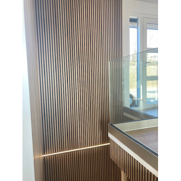 Lattenwand licht eiken 260 x 52,6 cm dikte 22 mm