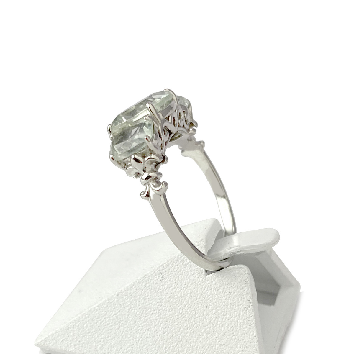 Bague d'occasion or 375 blanc quartz verts