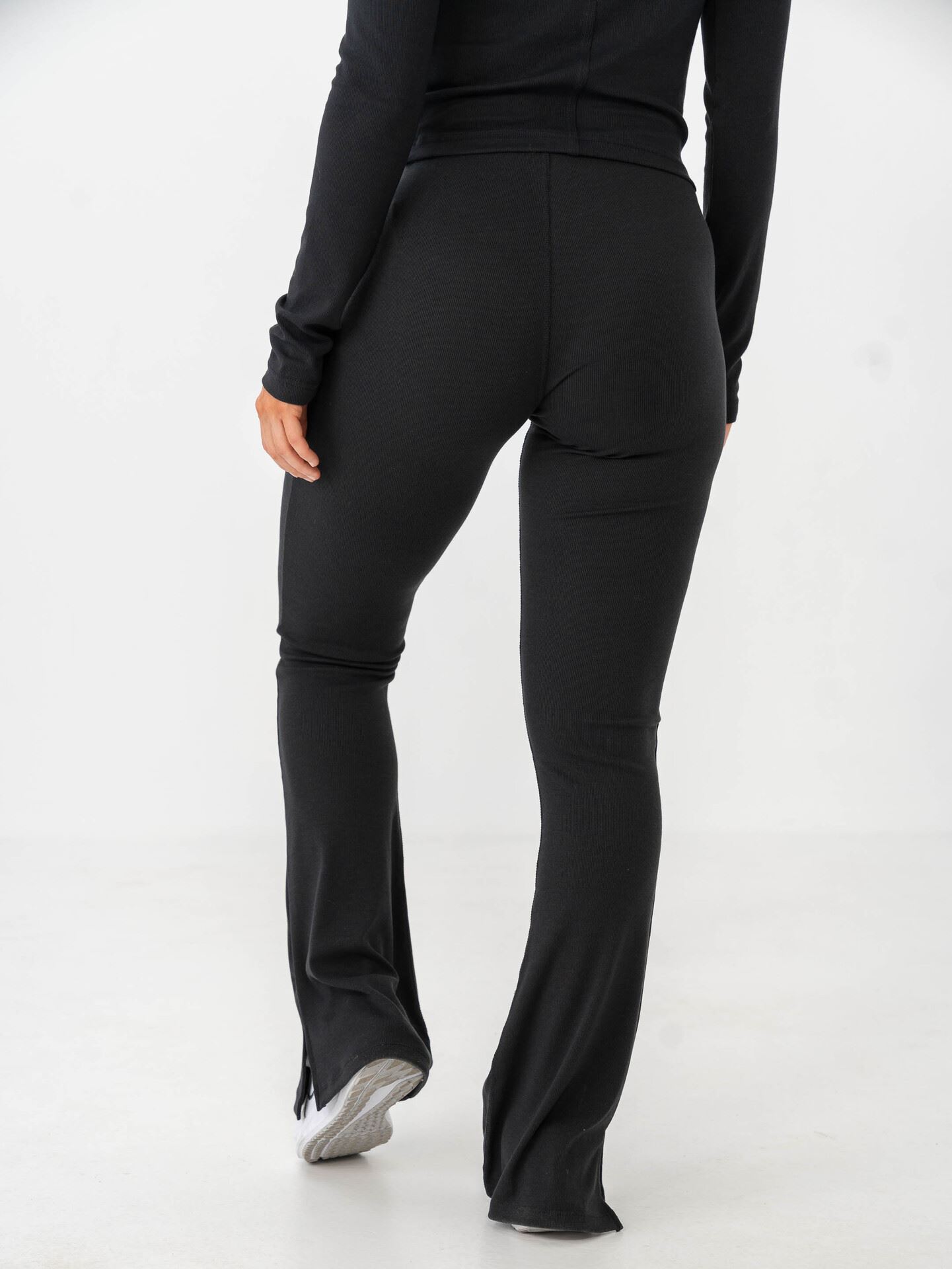 Sportswear Chill Knit Mini-Rib Mid-Rise Flared Tights