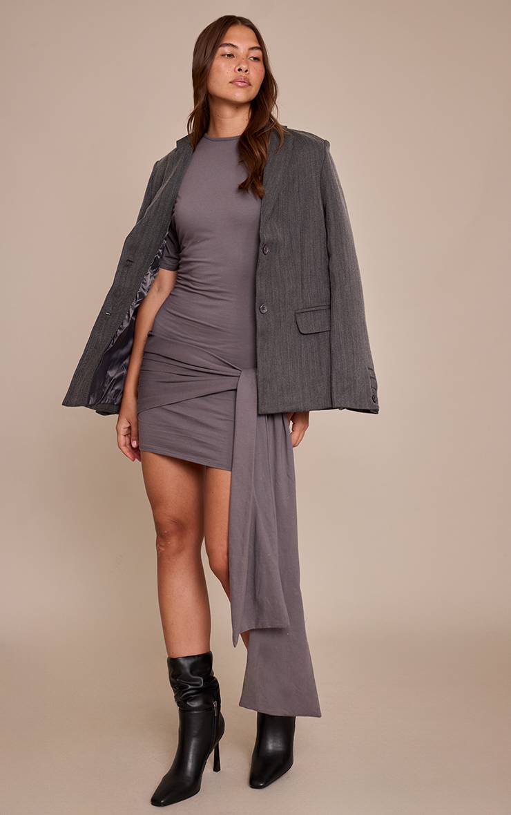 Gris Robe Moulante À Manches Courtes Avec Lien À Nouer